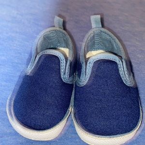 Carters baby shoes 3-6 months